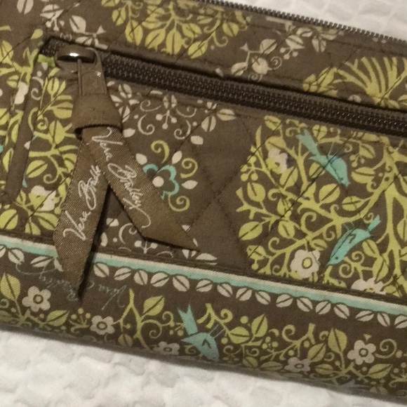 Vera Bradley Hand Wallet - Picture 6 of 6